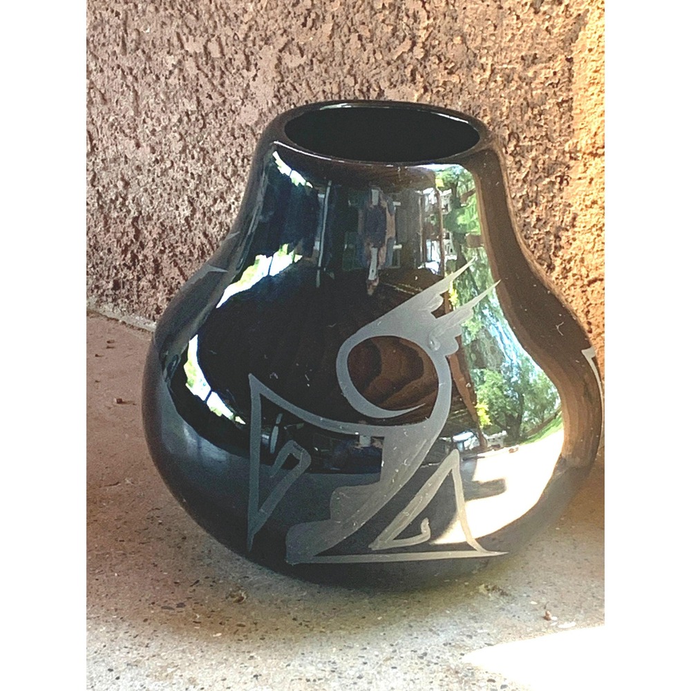 Nativeβ American Pottery Vase Black On Black Signed Nanci L Dine New Mexico